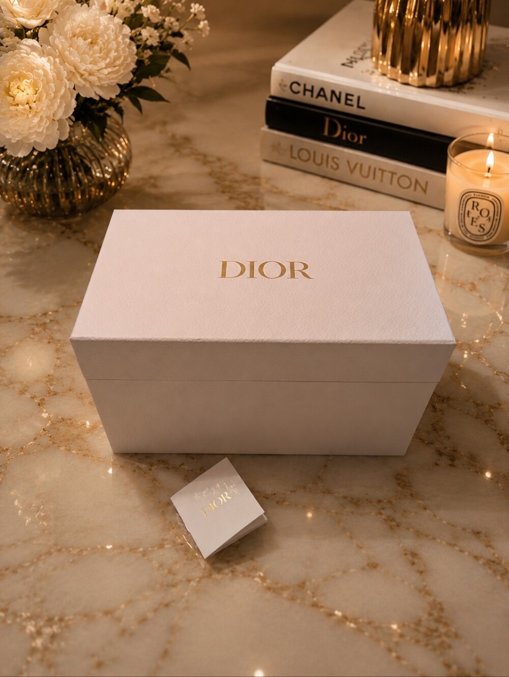 Authentic DIOR Luxury Cosmetic Train Case  – White With Gold Hardware - NWT - Picture 10 of 10